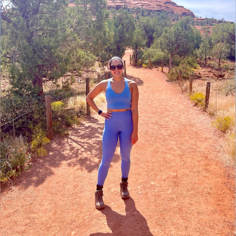 ALO yoga blue set